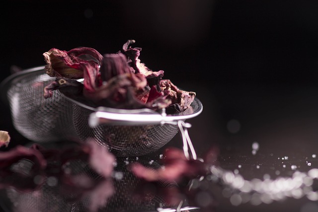 De sundhedsmæssige fordele ved Hibiscus te og hvordan man bruger den som te